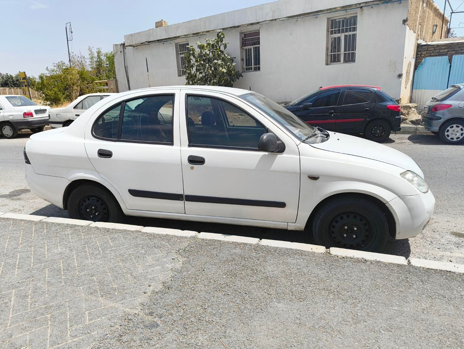 تیبا صندوق دار SX - 1393