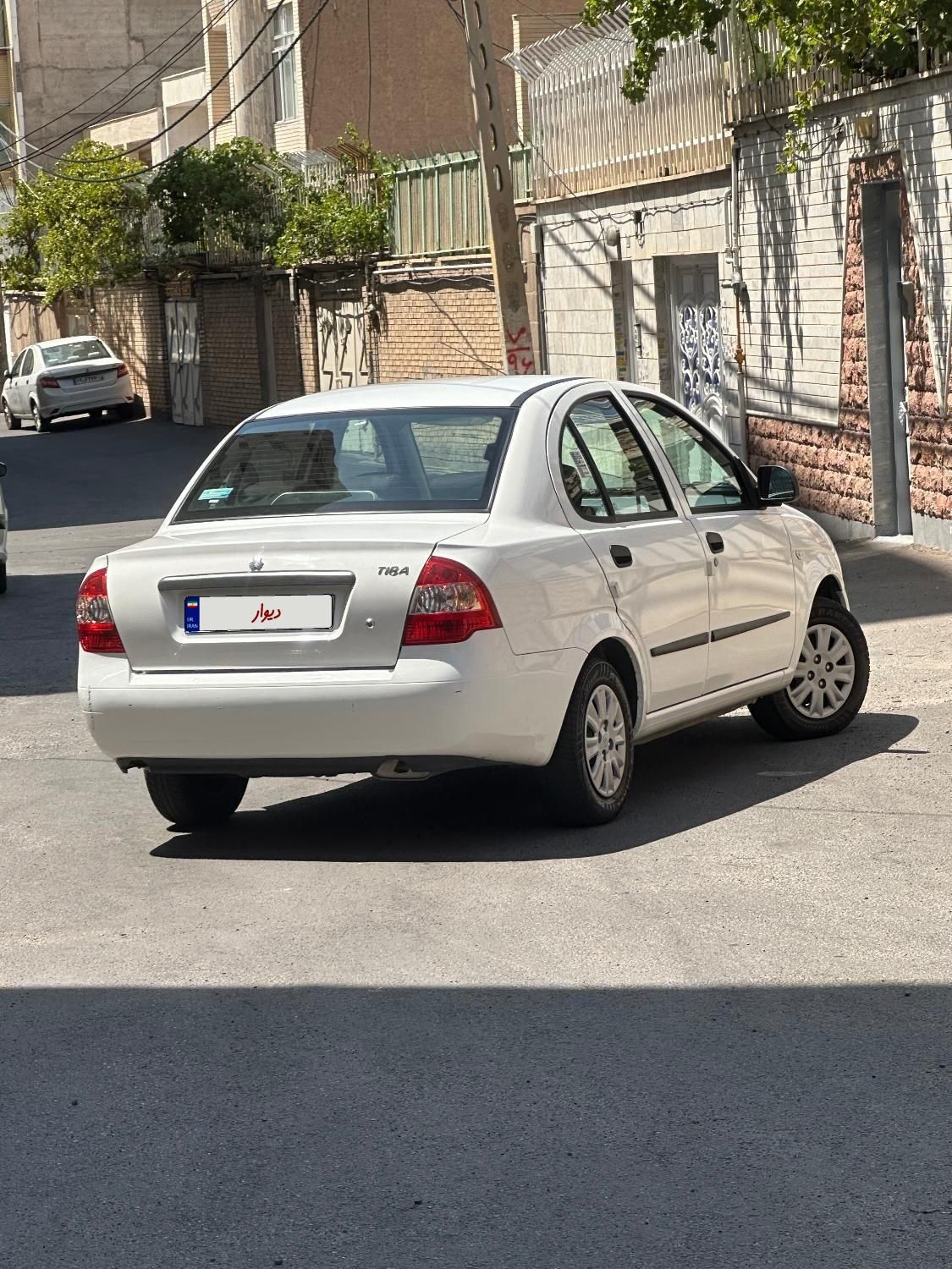 تیبا صندوق دار SX - 1400