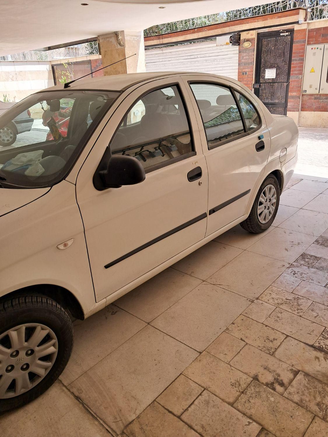 تیبا صندوق دار SX - 1400