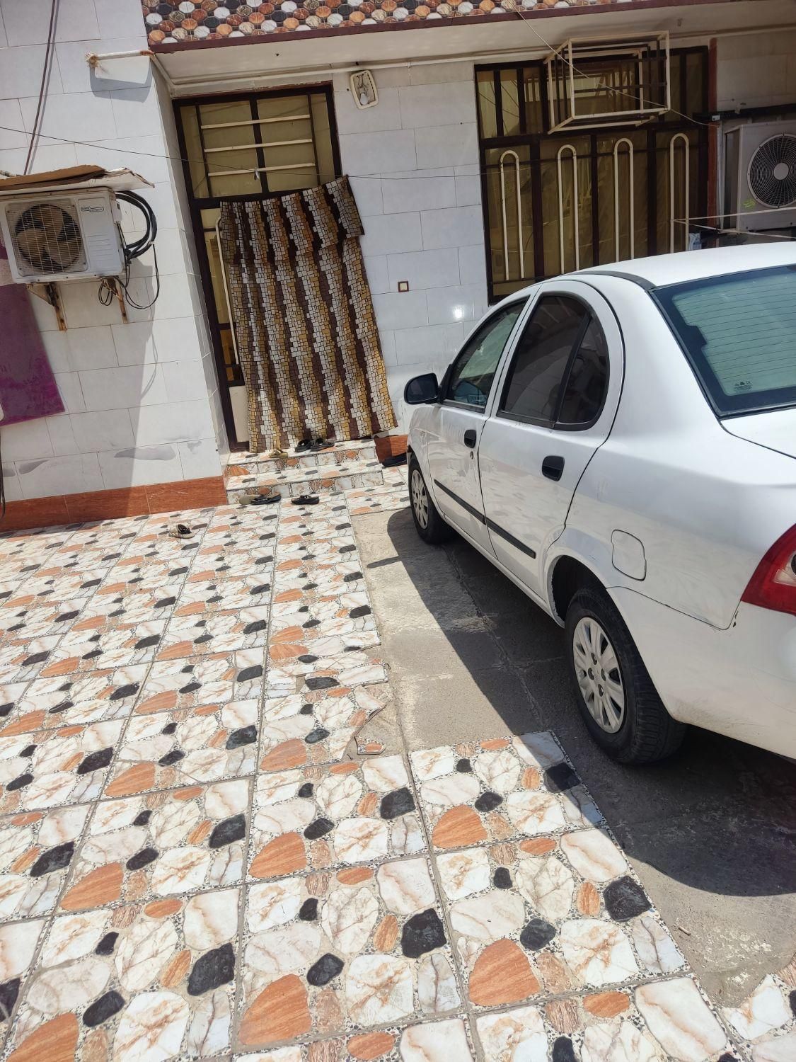 تیبا صندوق دار SX - 1396