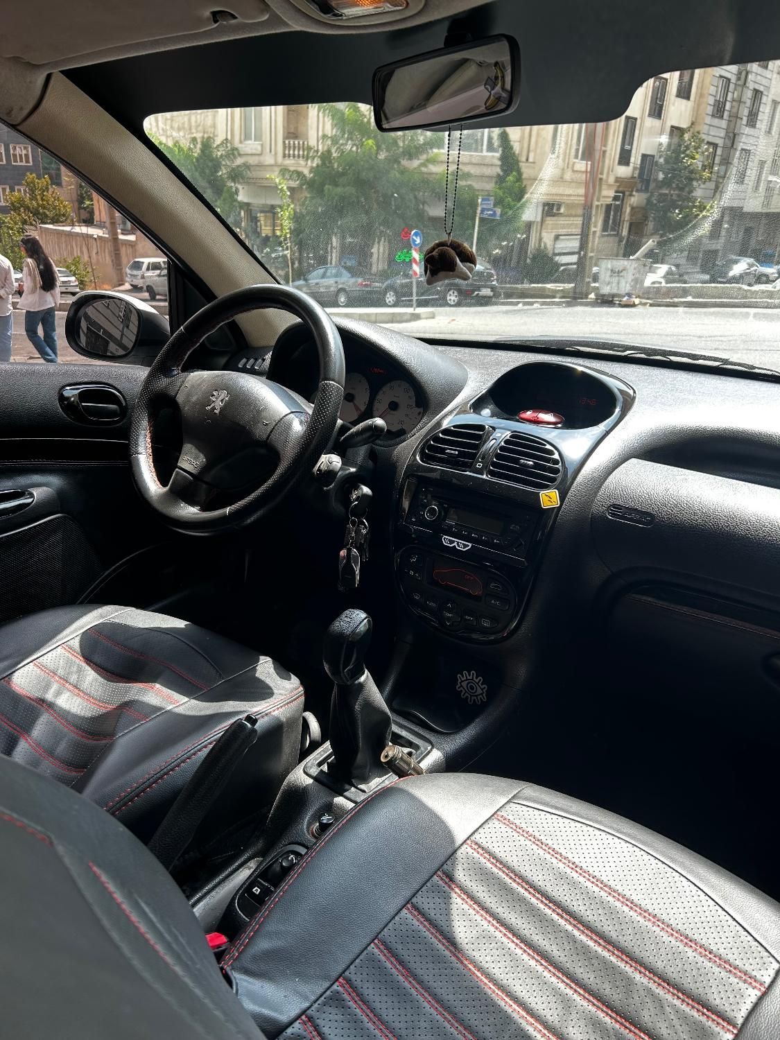 پژو ۲۰۶ صندوق دار v8 - 1390