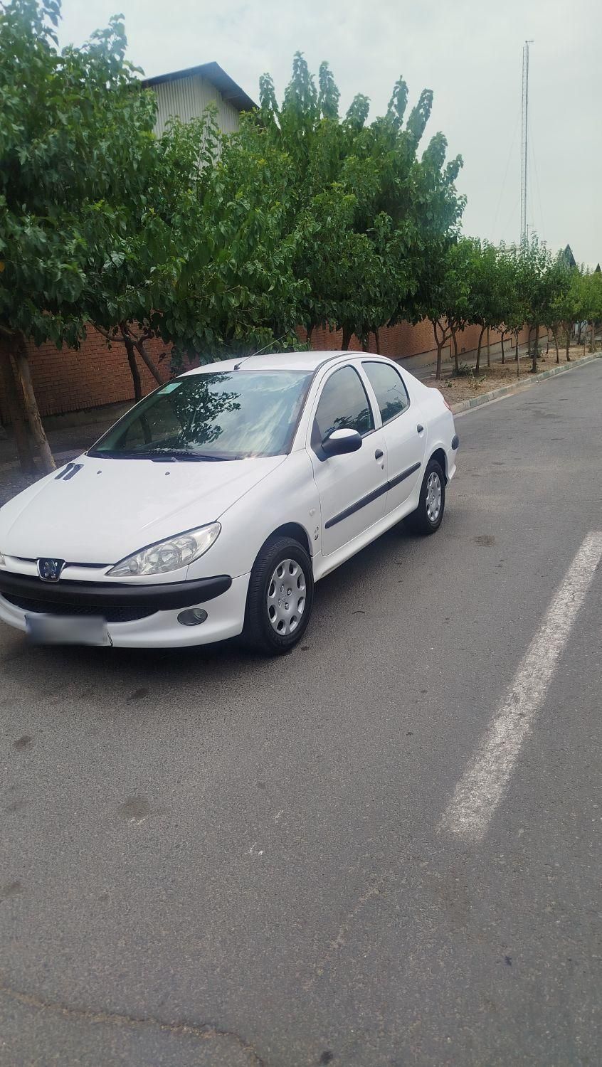 پژو ۲۰۶ صندوق دار v8 - 1394