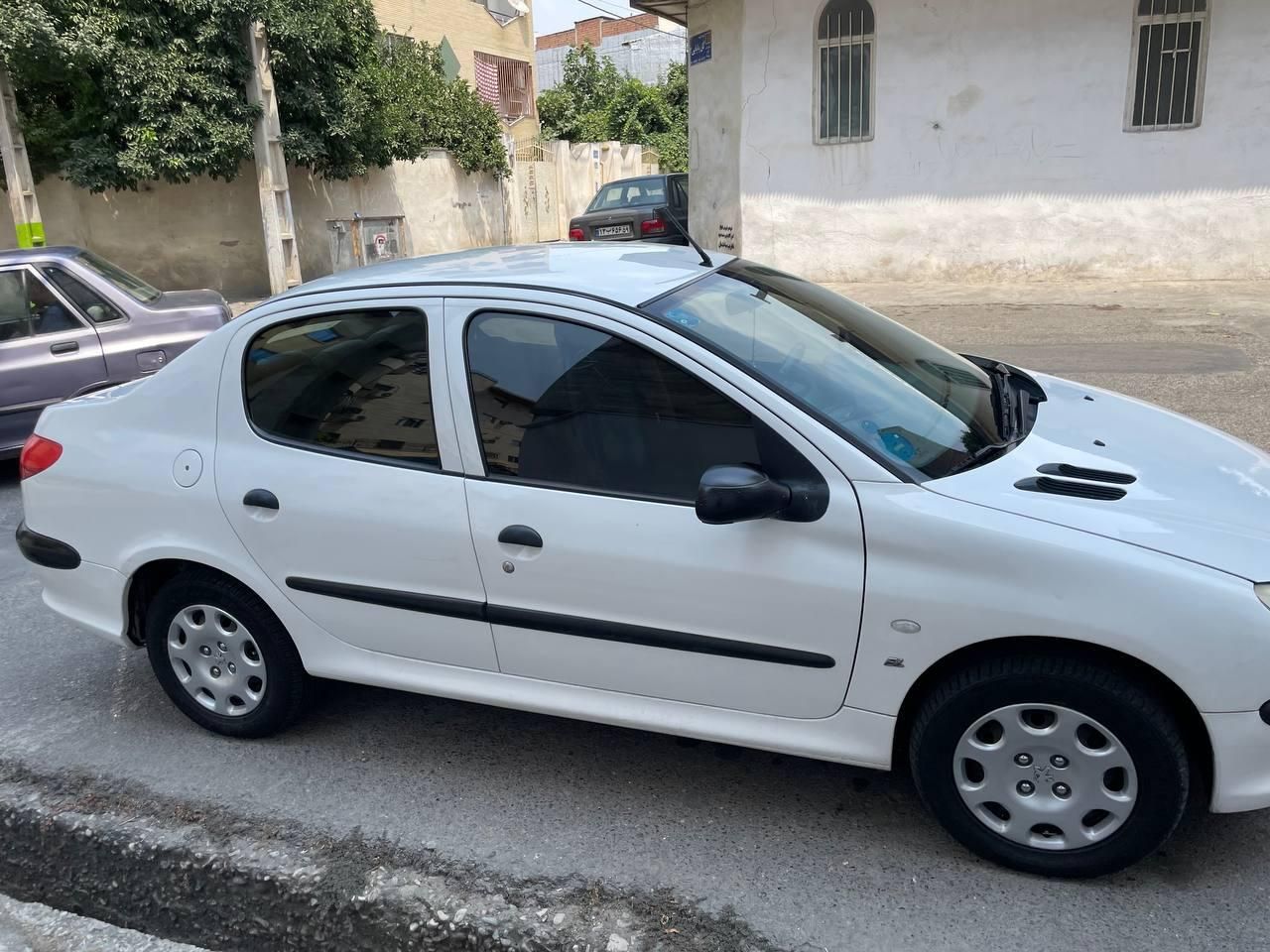 پژو ۲۰۶ صندوق دار v8 - 1389