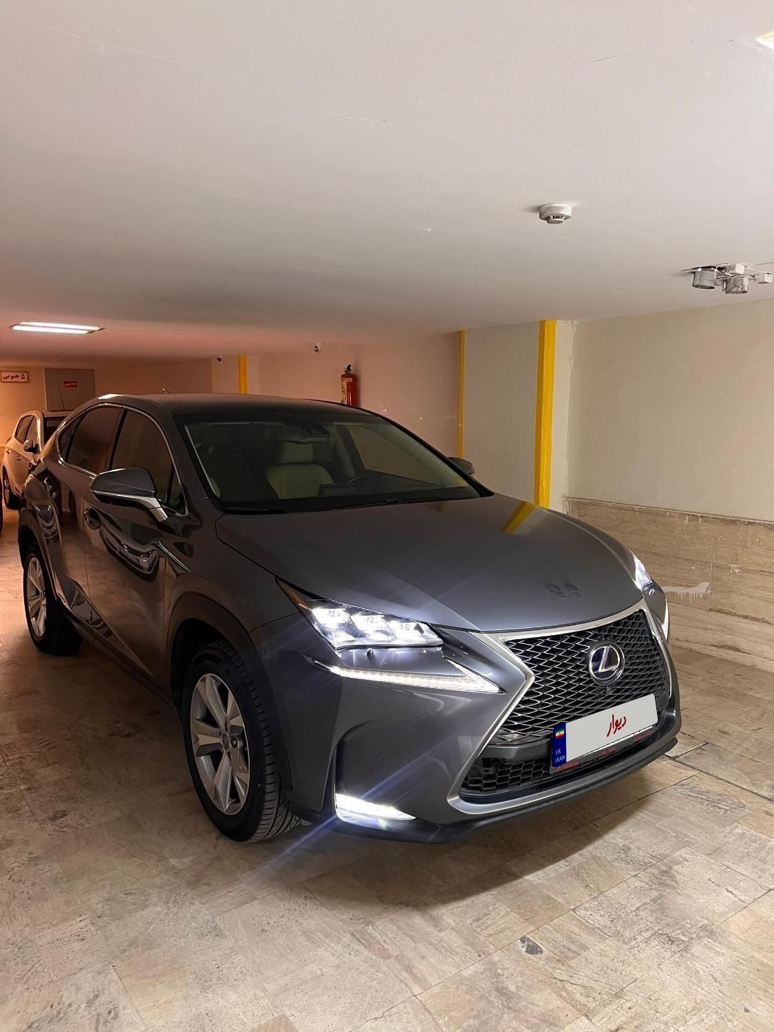خودرو لکسوس، NX هیبرید آگهی ann_19556899