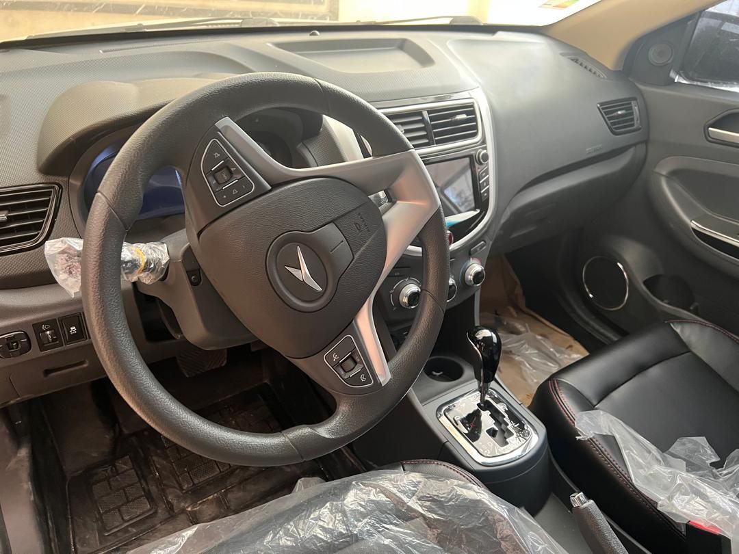 جک J4 اتوماتیک ساده - 1403
