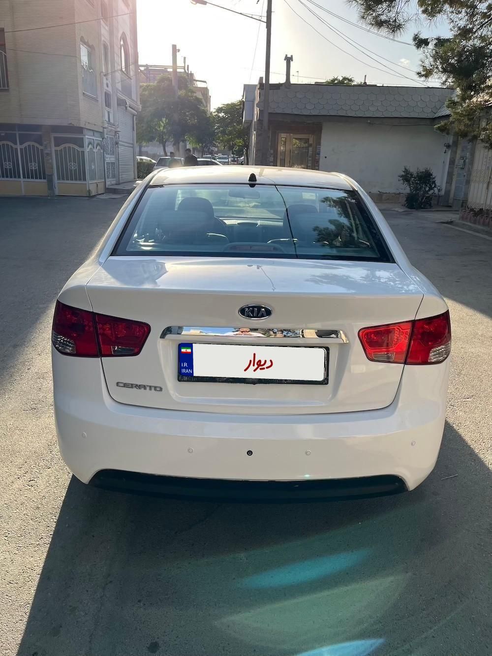 خودرو کیا، سراتو مونتاژ آگهی ann_19556987
