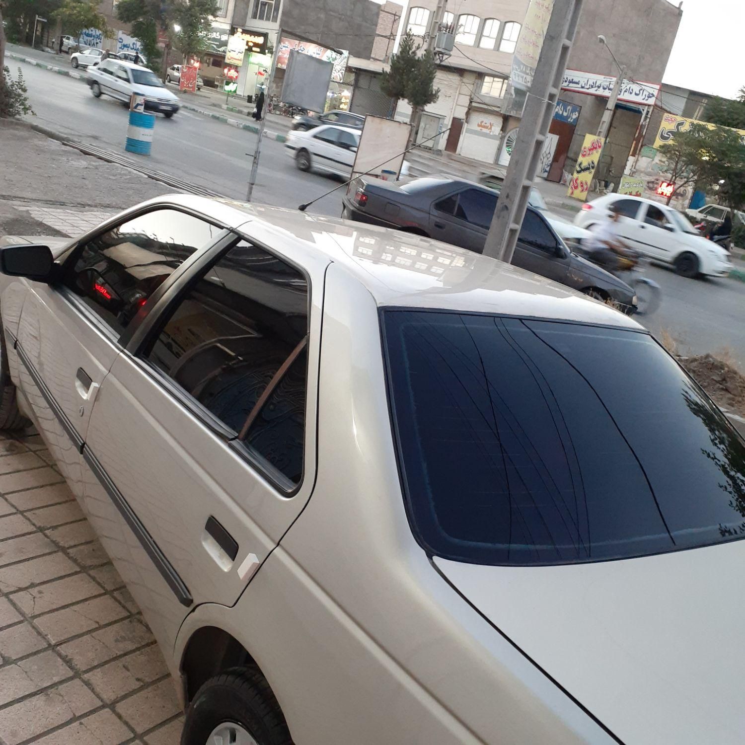 پژو 405 GLX - 1382