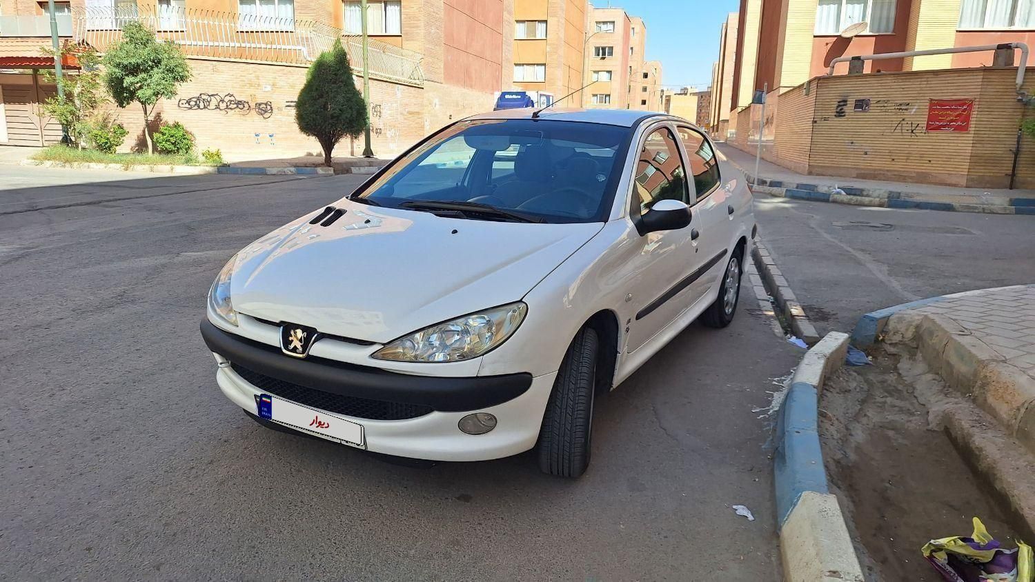 پژو ۲۰۶ صندوق دار v8 - 1400