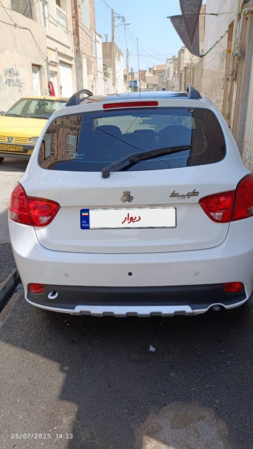 خودرو کوییک، R آگهی ann_19557288