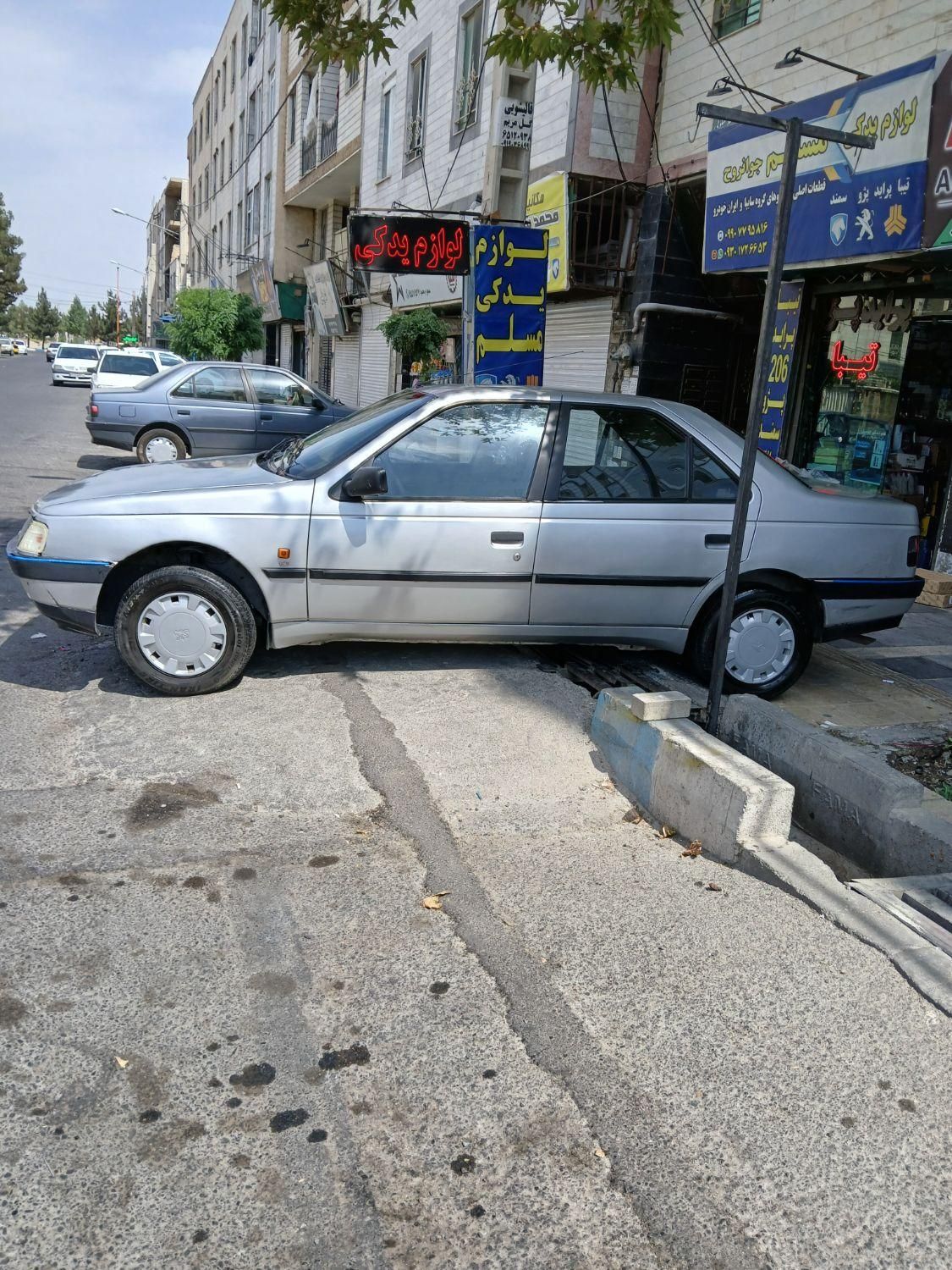 پژو 405 GLX - 1387