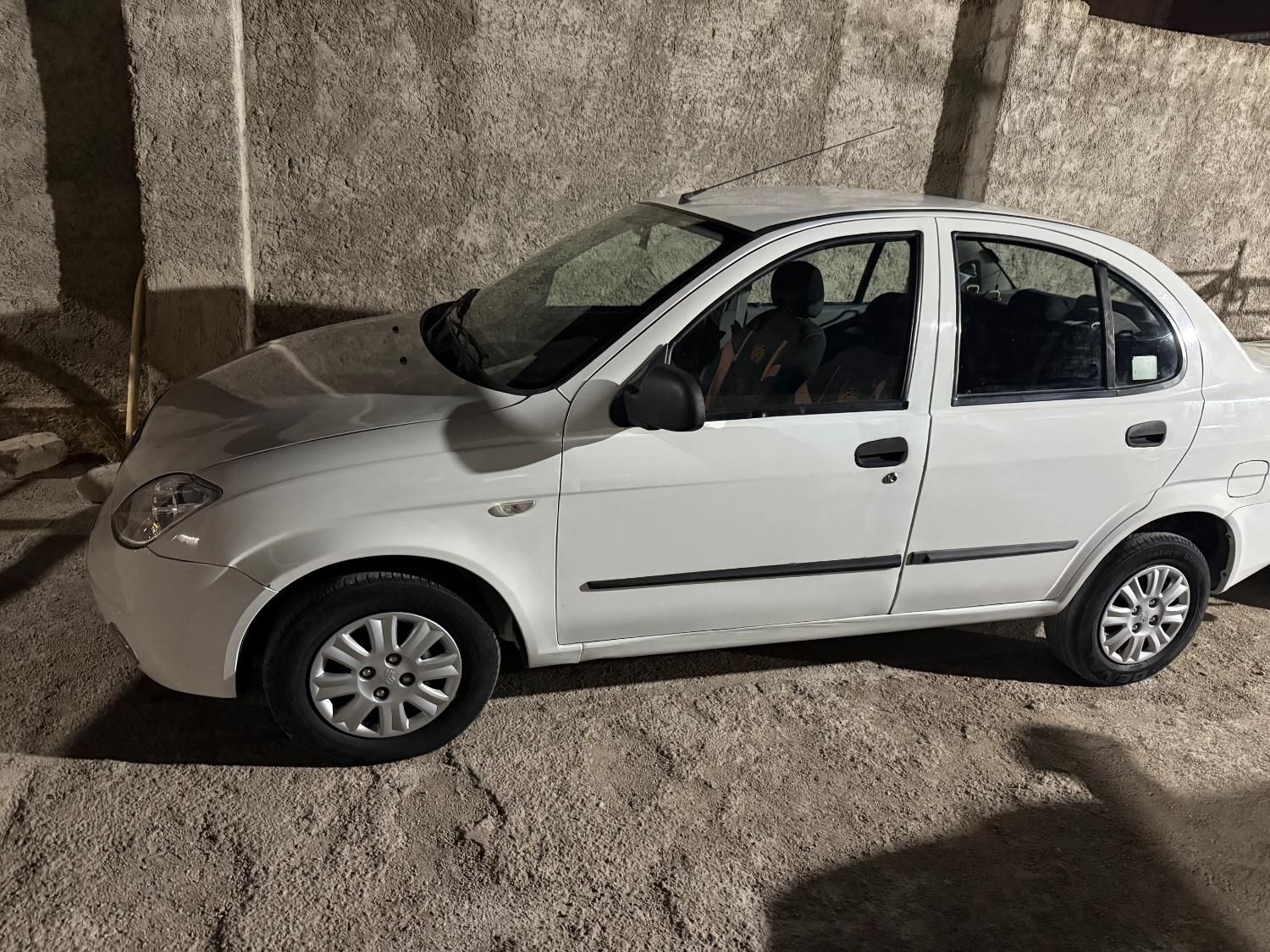 تیبا صندوق دار SX - 1400