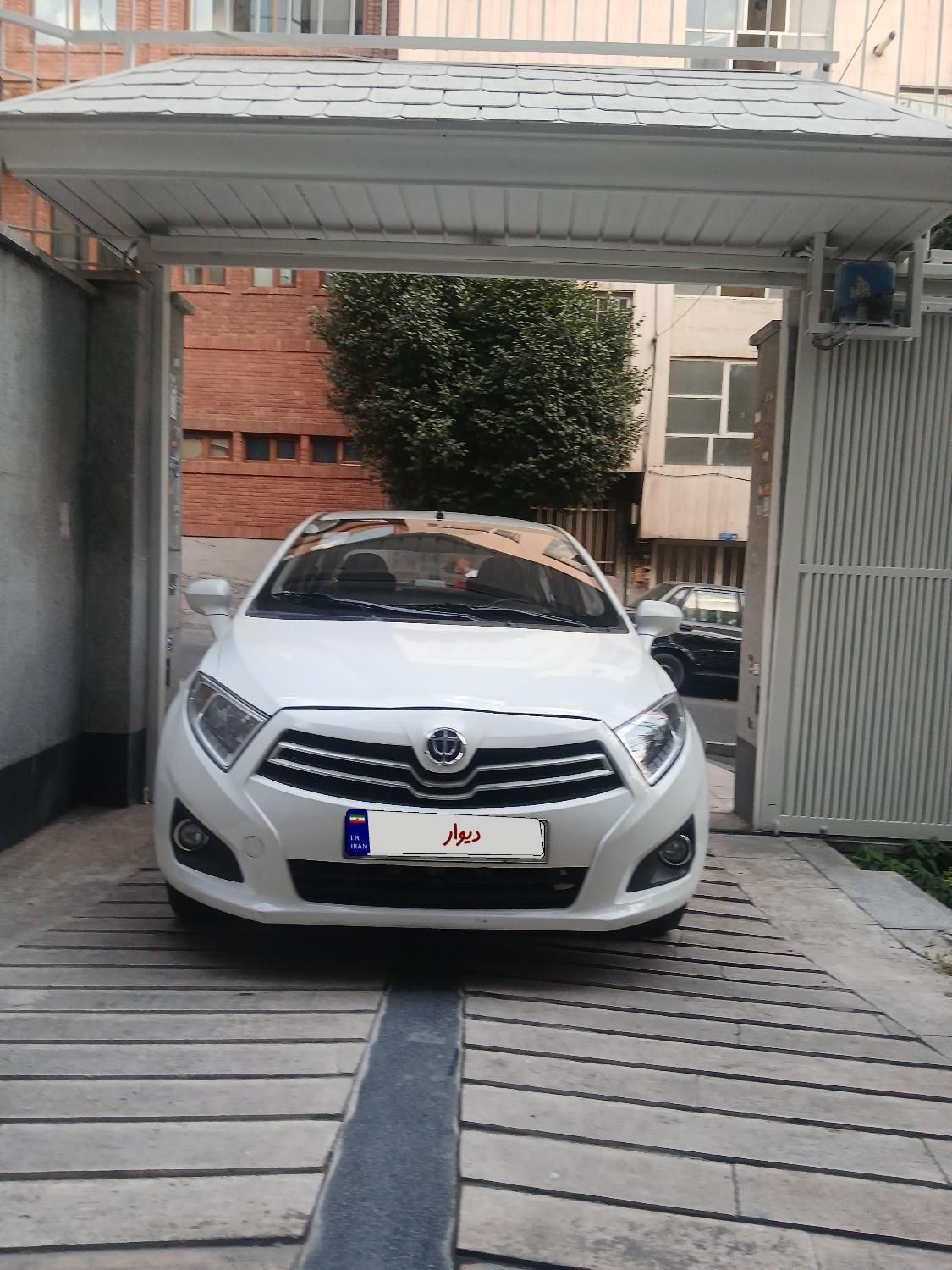 خودرو برلیانس، H230 آگهی ann_19557347