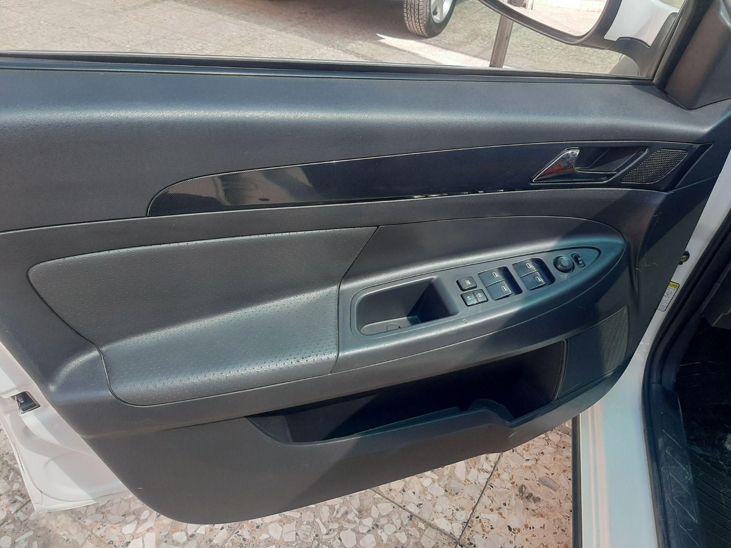 دانگ فنگ H30 کراس اتوماتیک - 1396