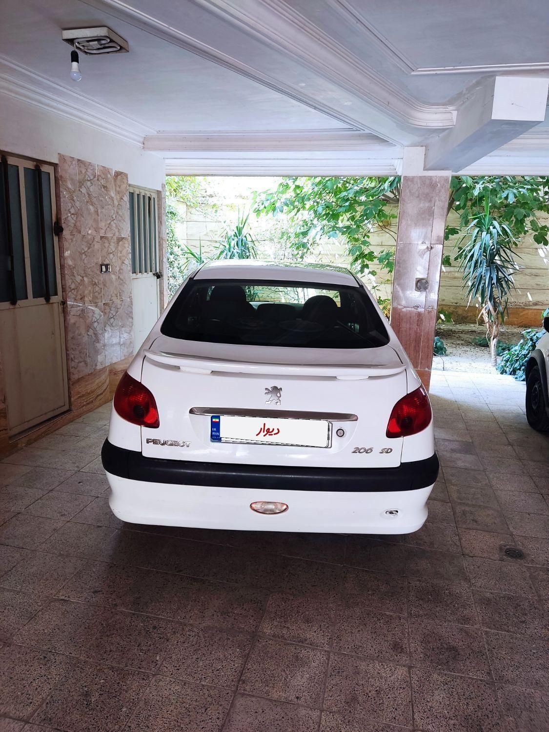 پژو ۲۰۶ صندوق دار v8 - 1390