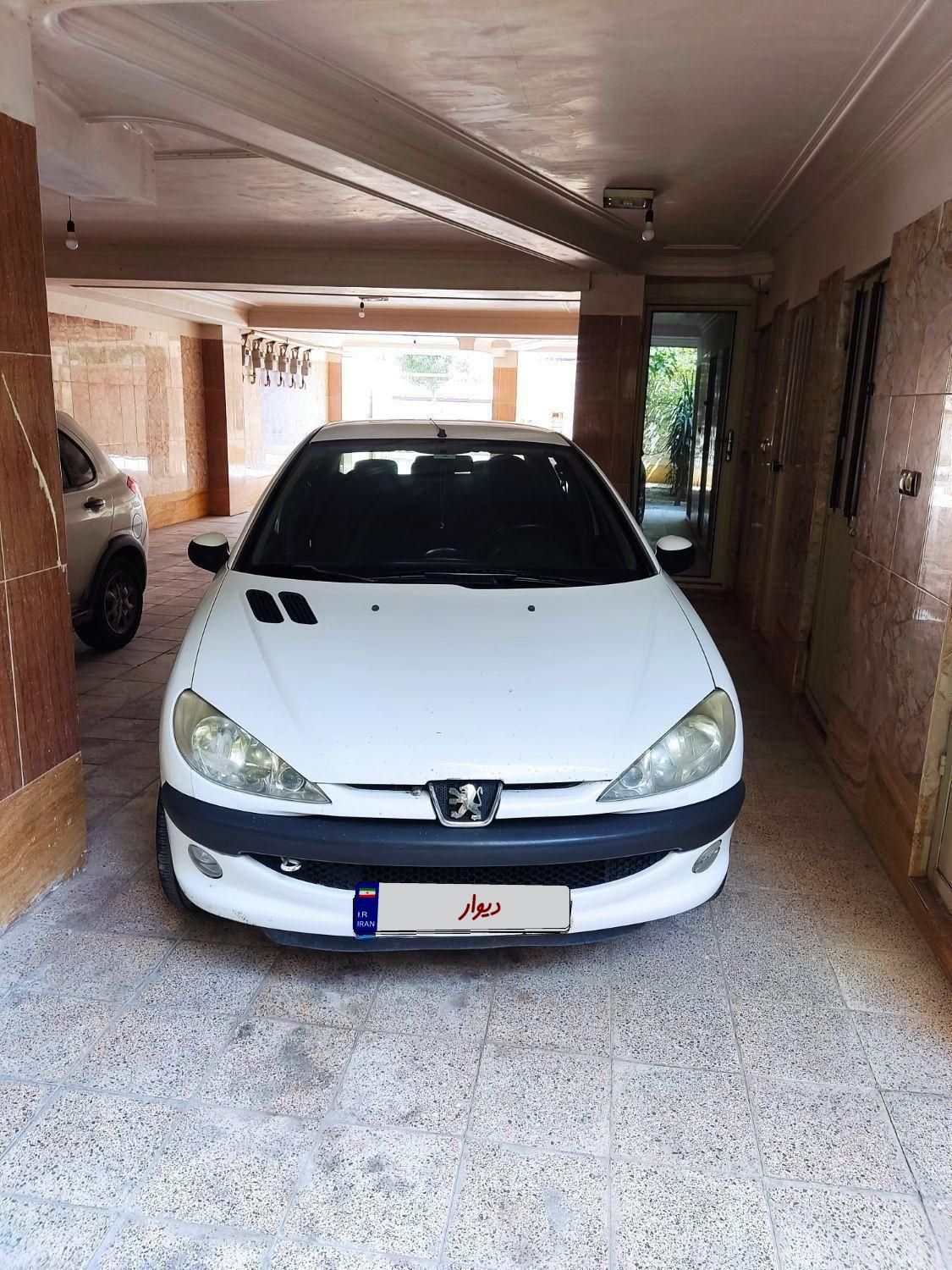 پژو ۲۰۶ صندوق دار v8 - 1390