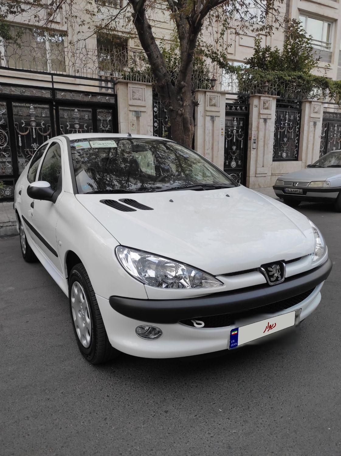 پژو ۲۰۶ صندوق دار v8 - 1393