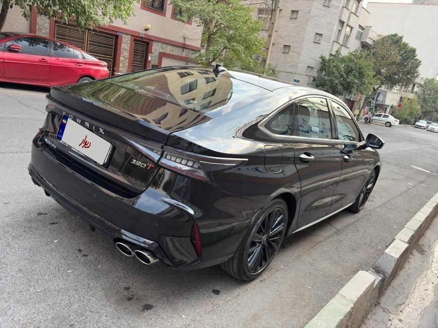 فونیکس آریزو 8 اکسلنت - 2024