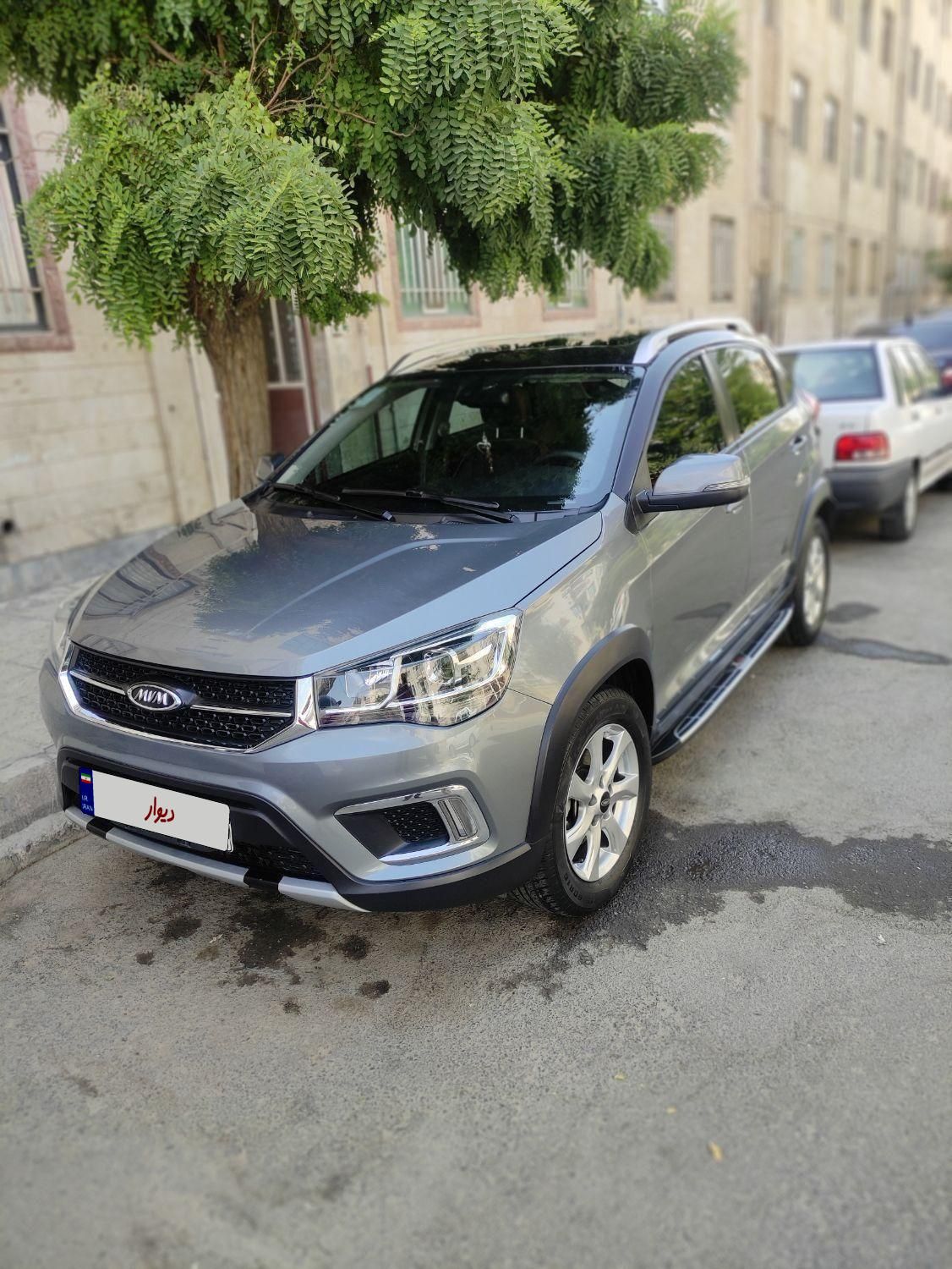 خودرو ام وی ام، X22 آگهی ann_19557547