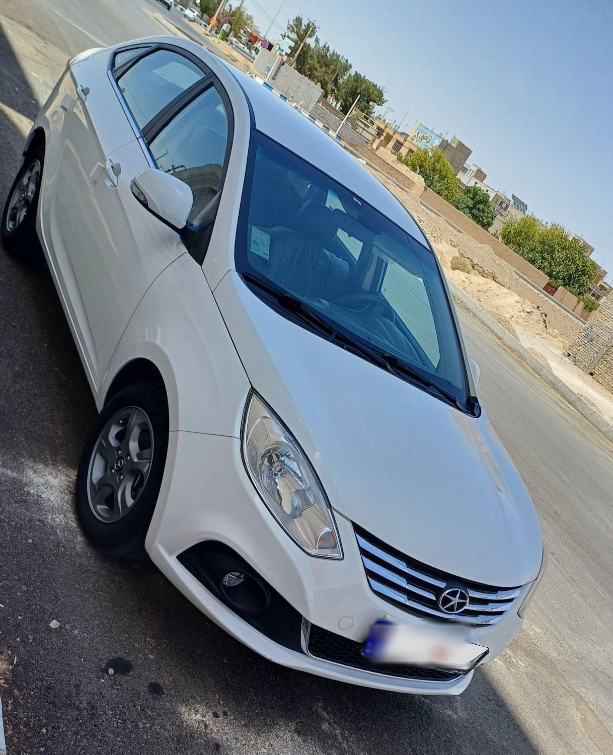 جک J4 اتوماتیک ساده - 1402