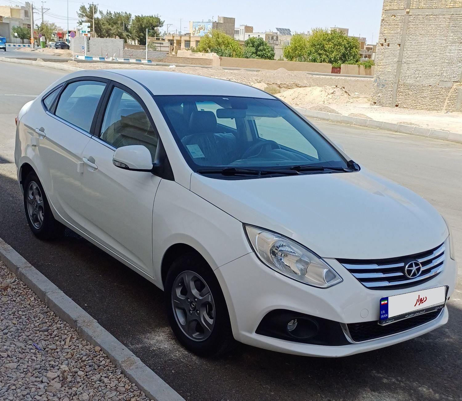 جک J4 اتوماتیک ساده - 1402