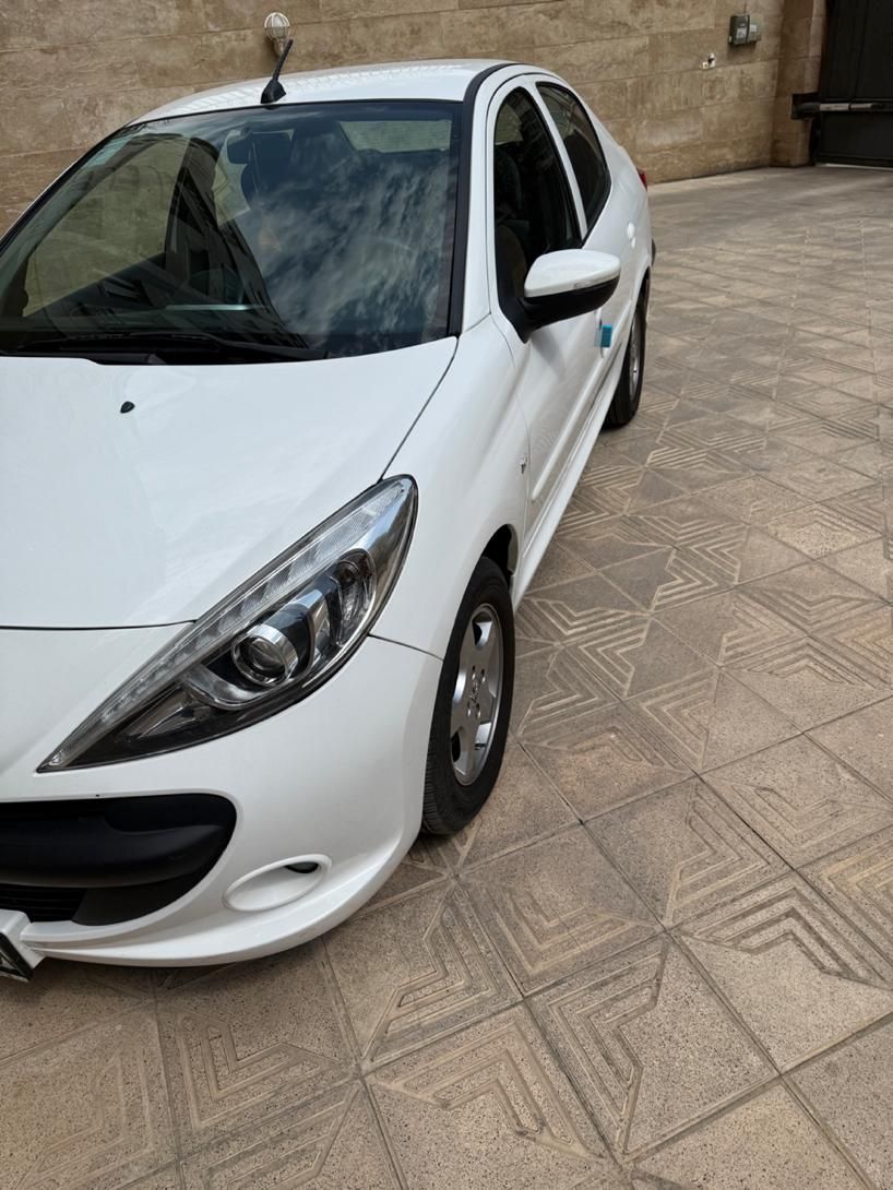 پژو ۲۰۷ صندوق دار اتوماتیک - 1397