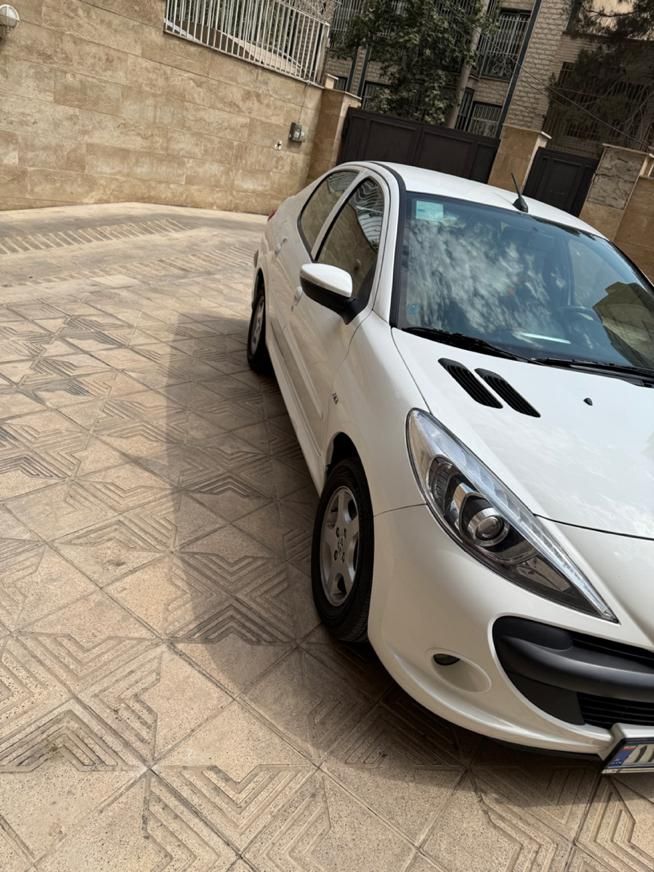 پژو ۲۰۷ صندوق دار اتوماتیک - 1397