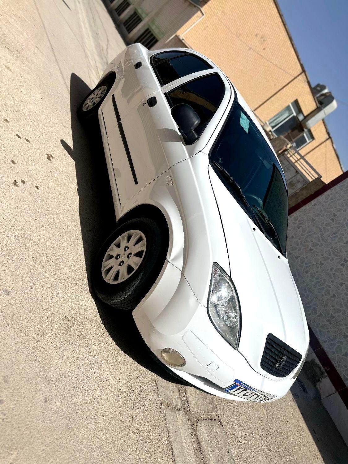 تیبا صندوق دار SX - 1398