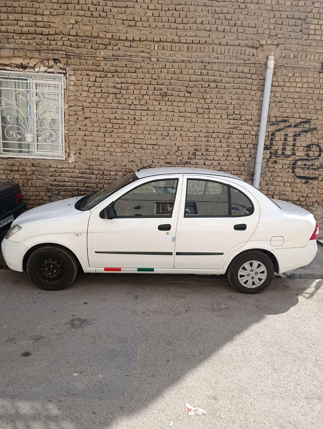 تیبا صندوق دار SX - 1399