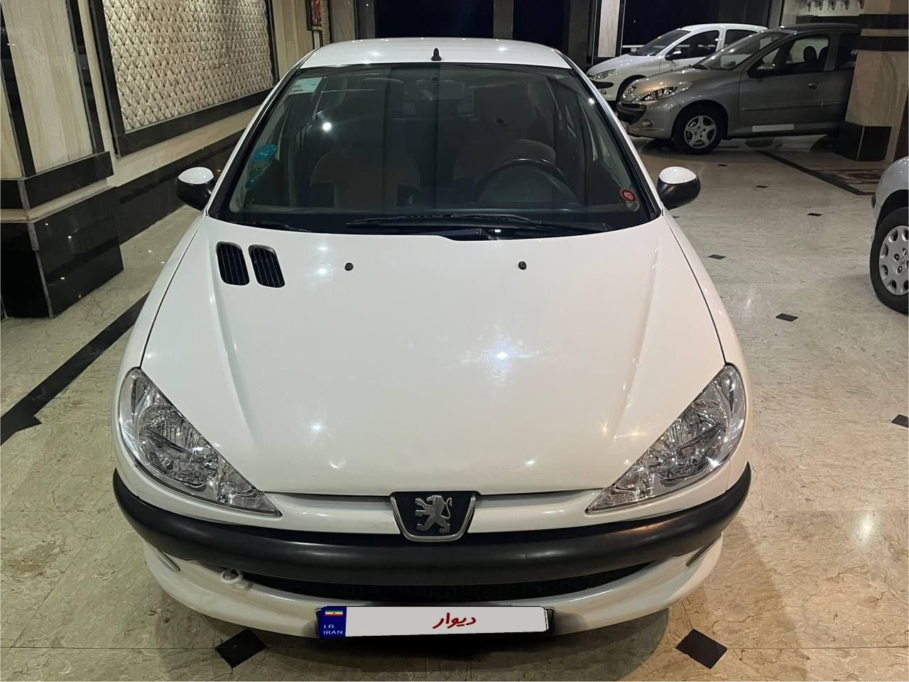 پژو ۲۰۶ صندوق دار v8 - 1390