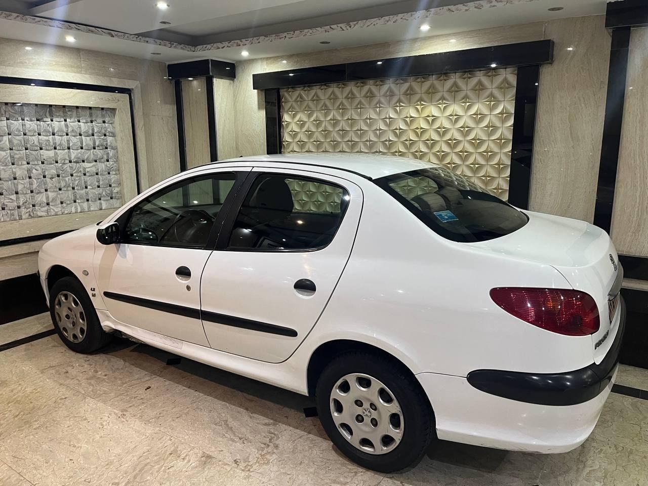 پژو ۲۰۶ صندوق دار v8 - 1390
