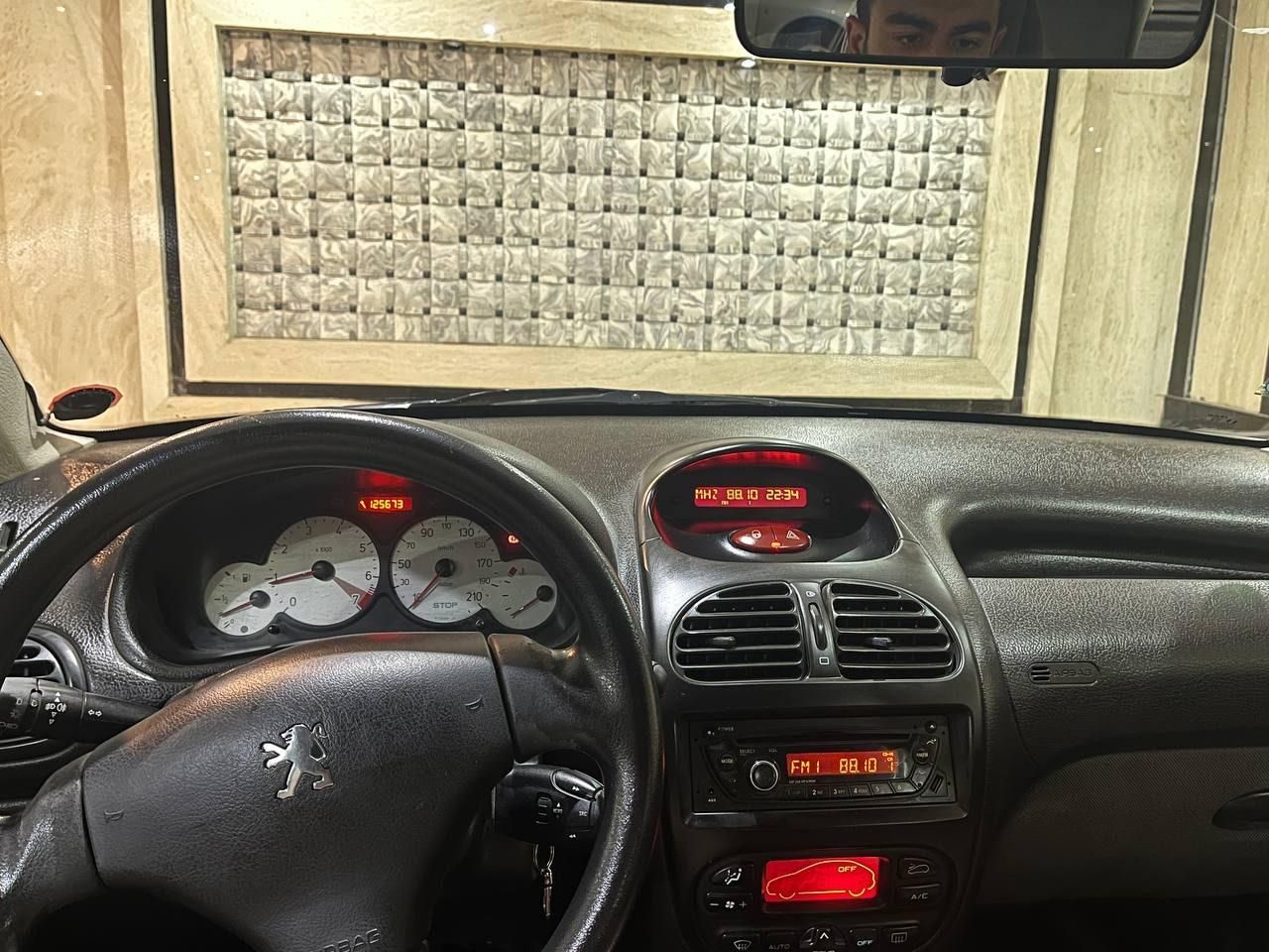 پژو ۲۰۶ صندوق دار v8 - 1390