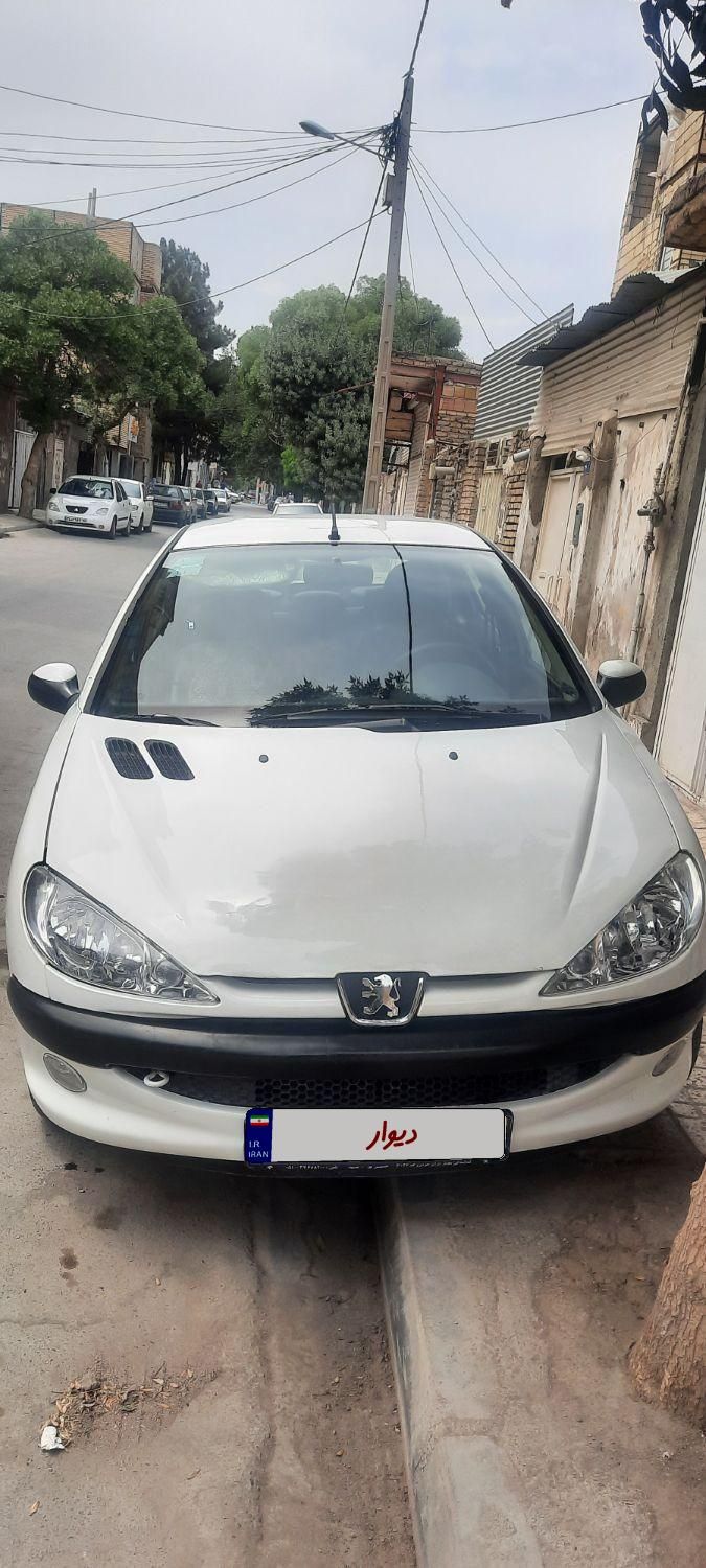پژو ۲۰۶ صندوق دار v8 - 1395