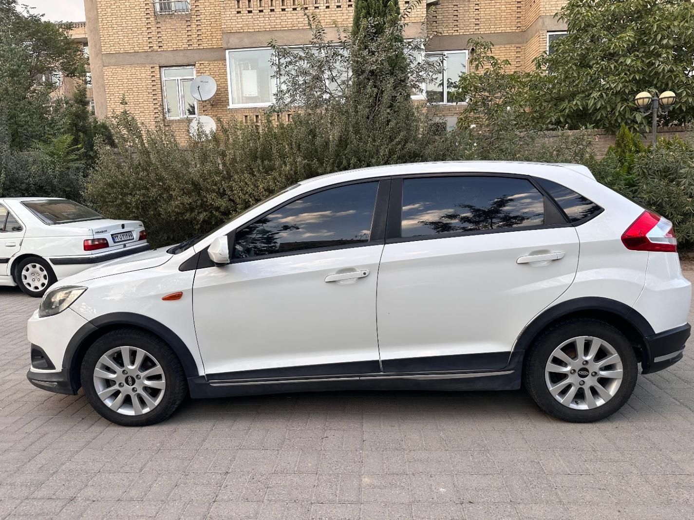 ام وی ام 315 هاچ بک اسپرت لاکچری - 1396
