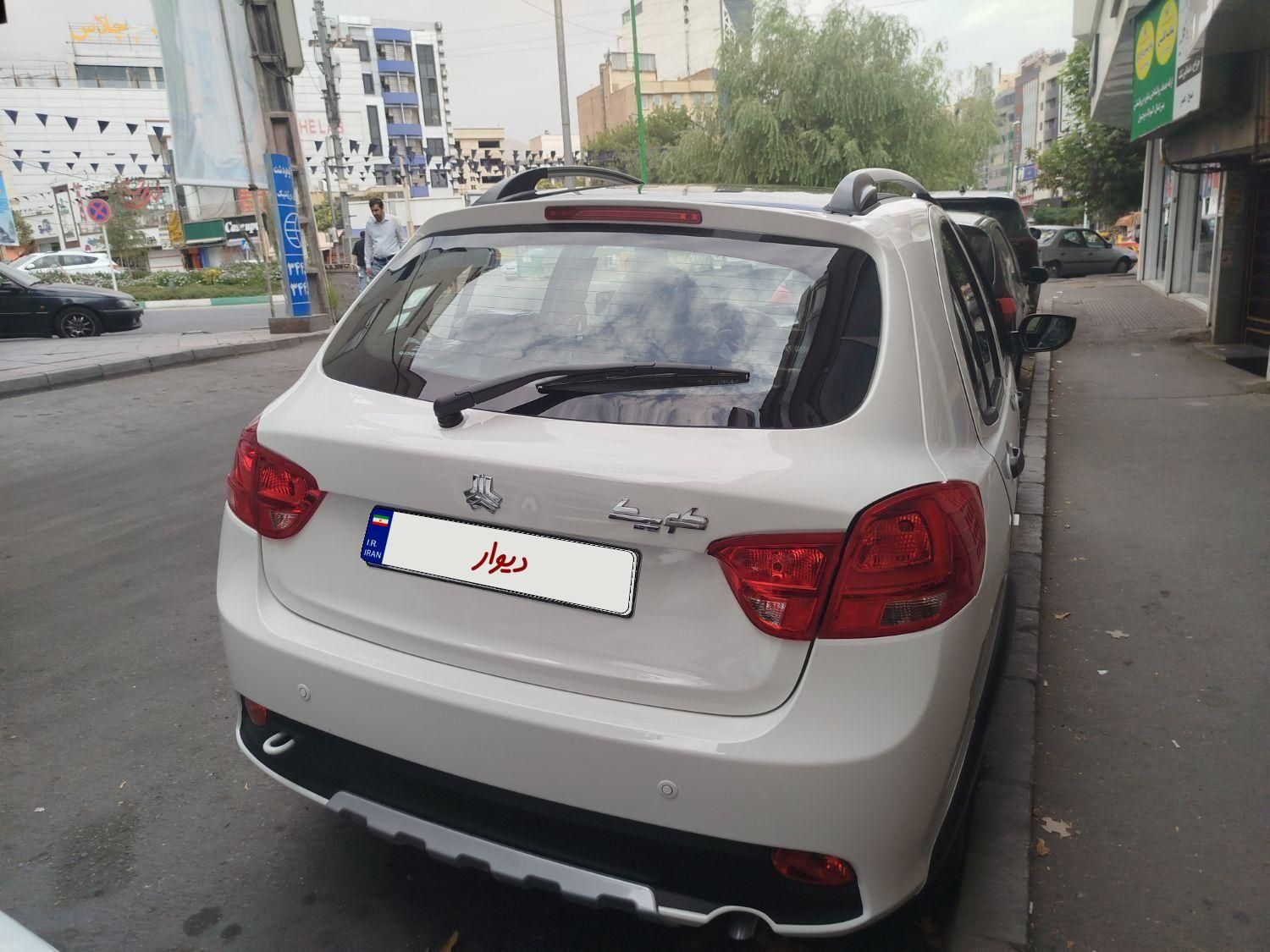 کوییک R دنده‌ای - 1403
