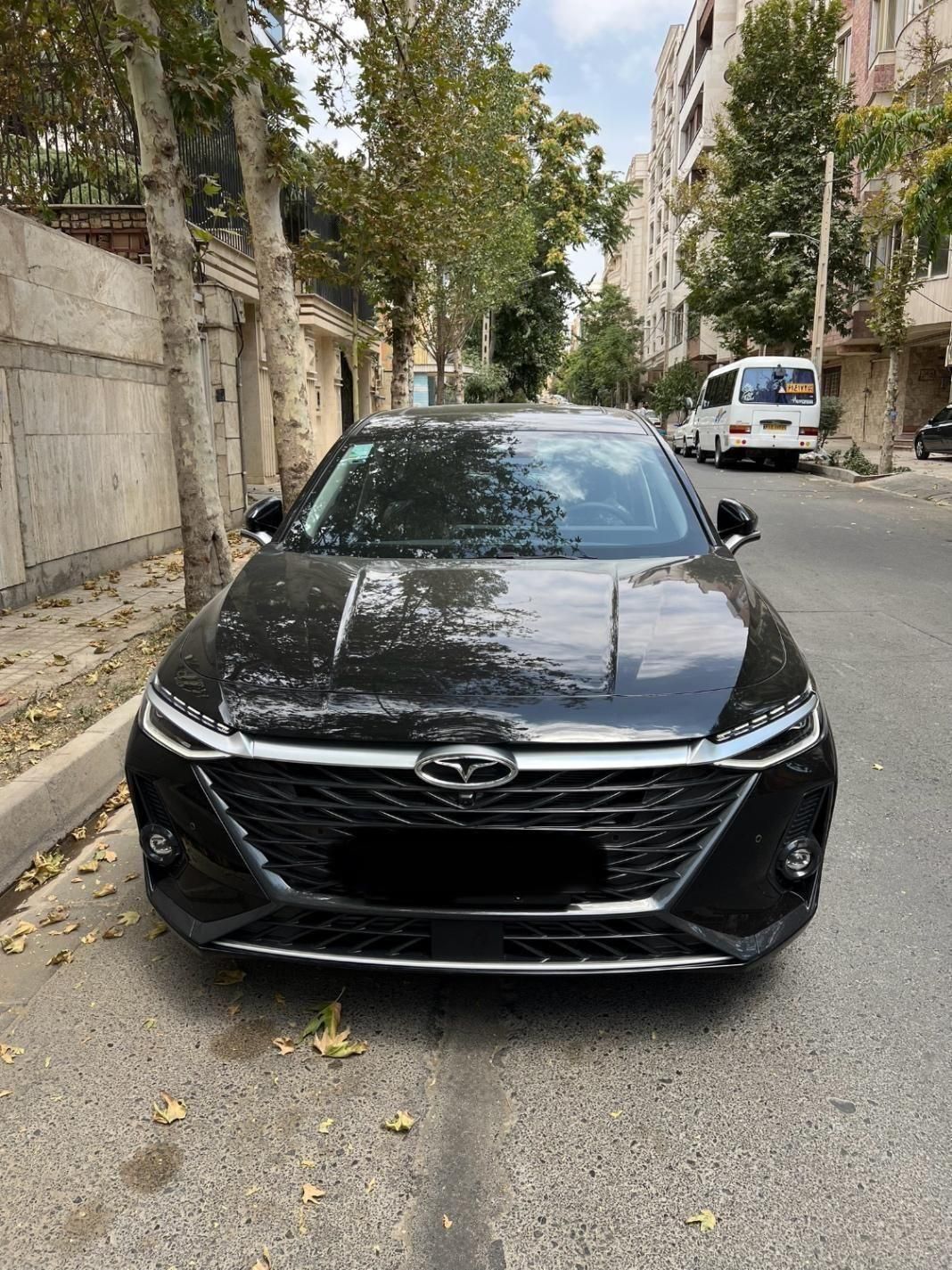 خودرو فونیکس، آریزو 8 آگهی ann_19558020