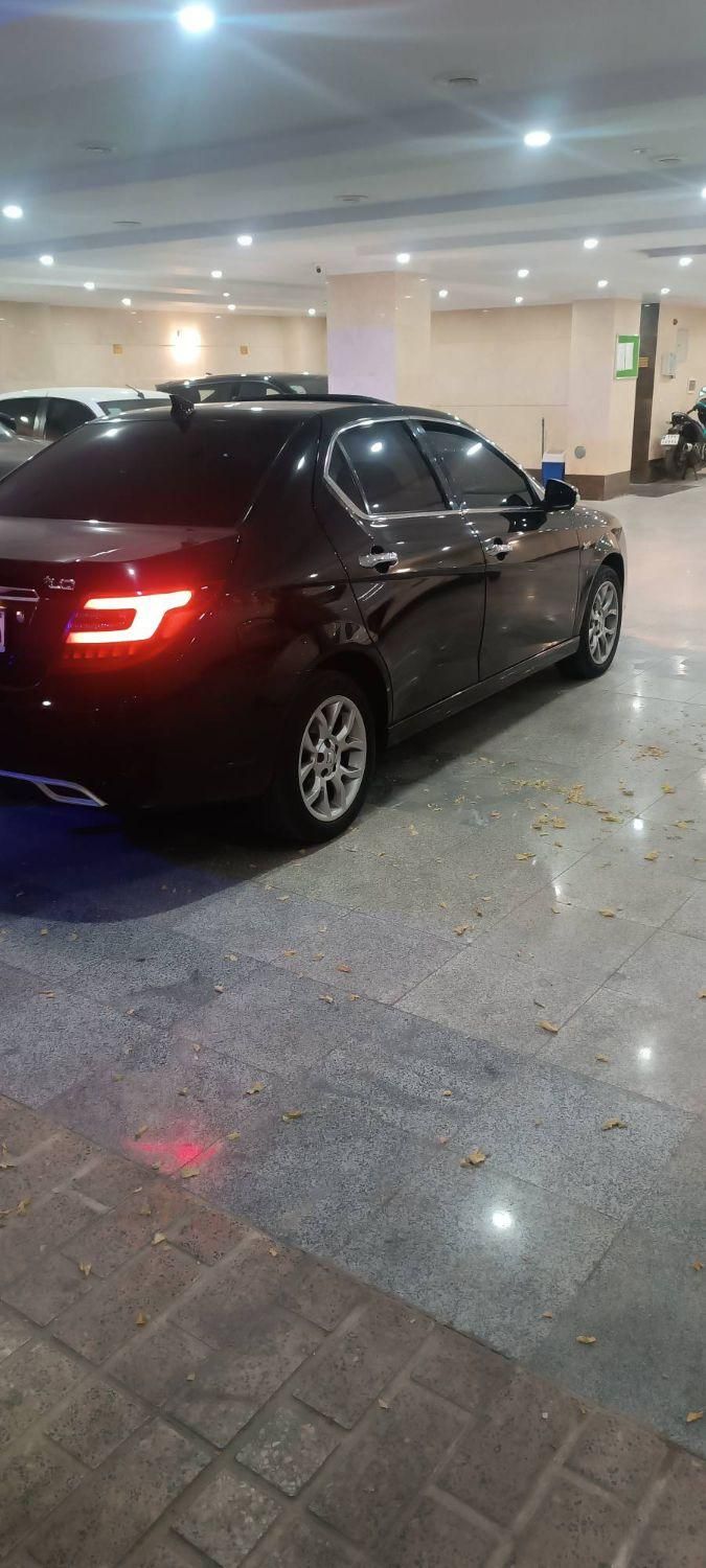 دنا پلاس توربو 6 دنده - 1400