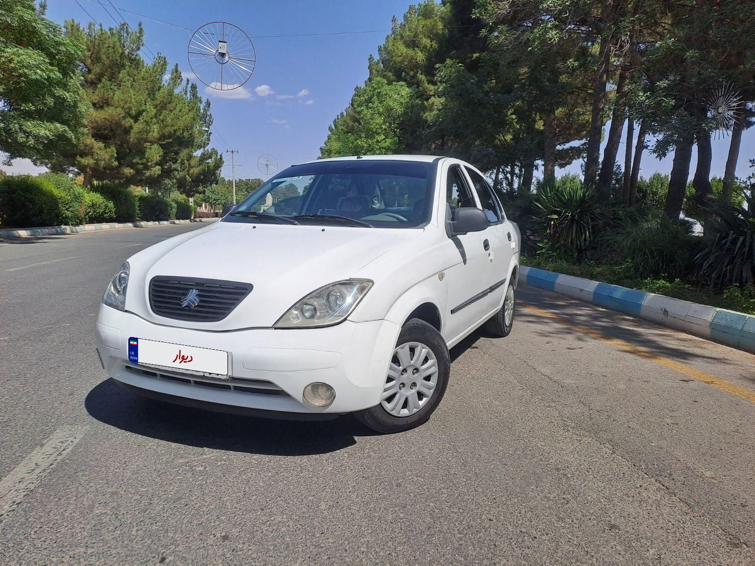تیبا صندوق دار SX - 1400