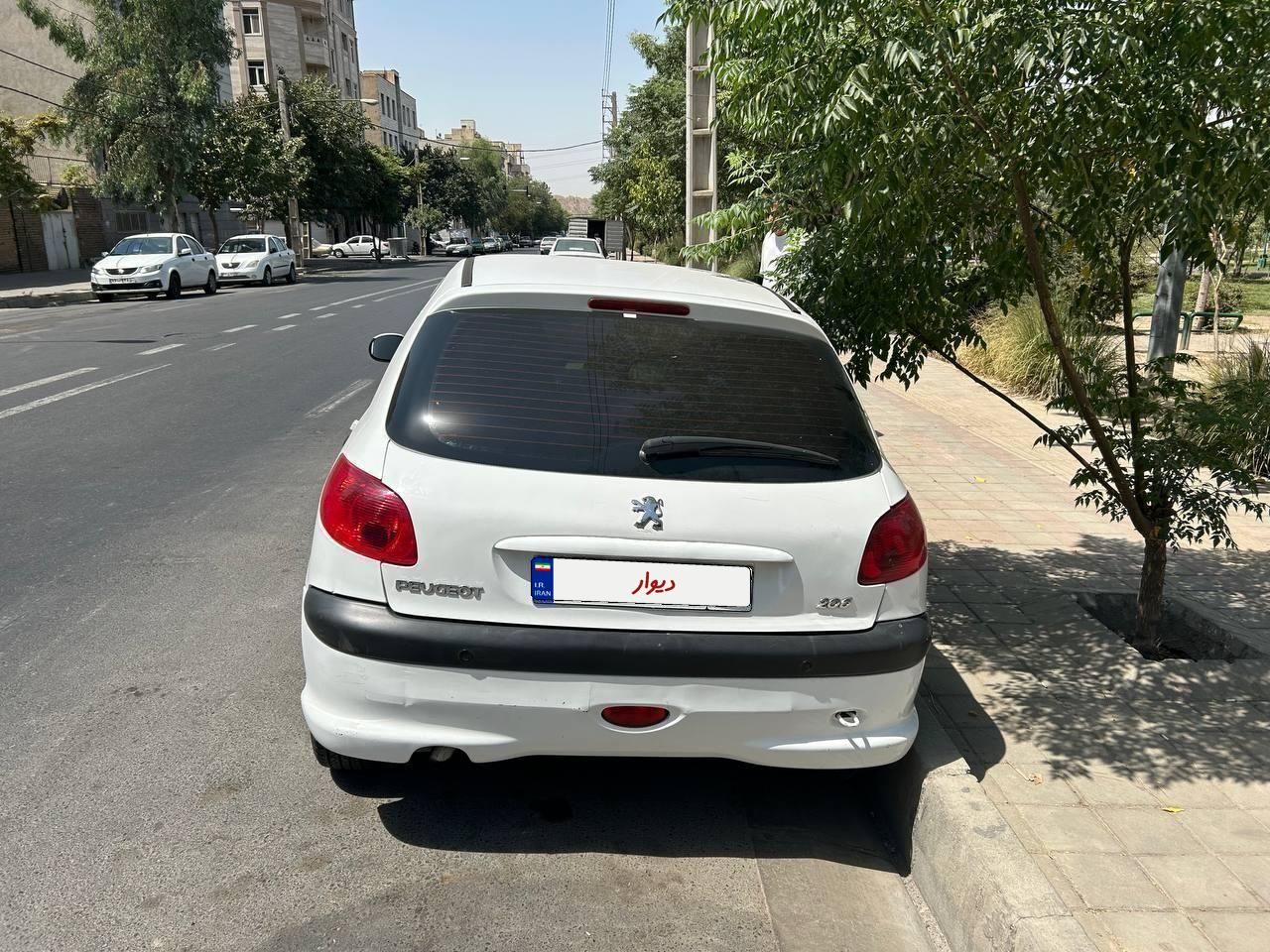 پژو 206 تیپ 5 - 1395