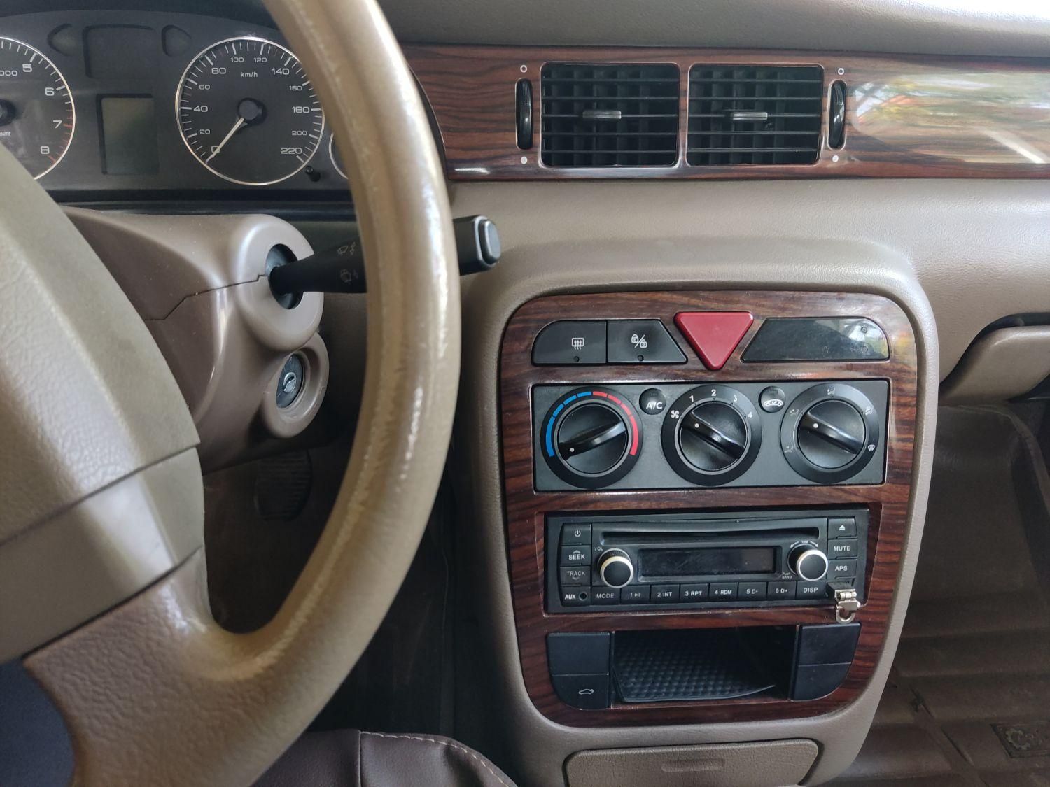سمند LX XU7 - 1395