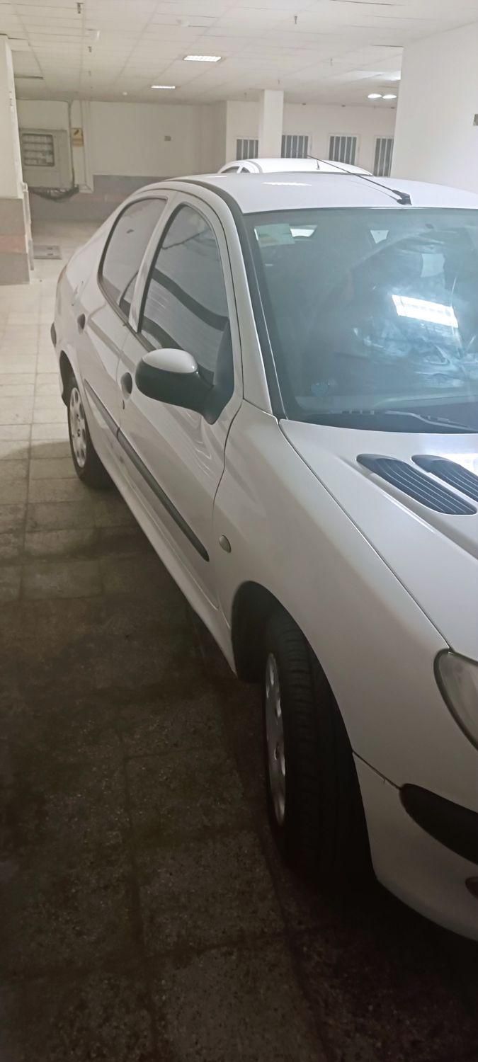 پژو ۲۰۶ صندوق دار v8 - 1393