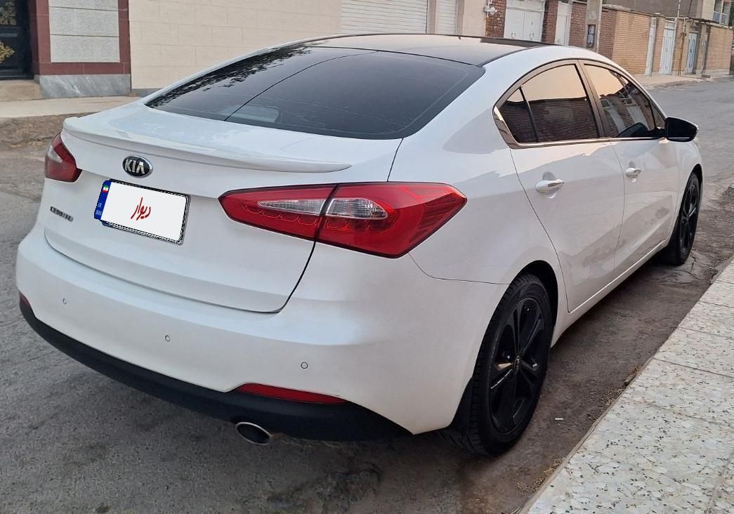 کیا سراتو 2.0 لیتر اتوماتیک GT لاین - 2015