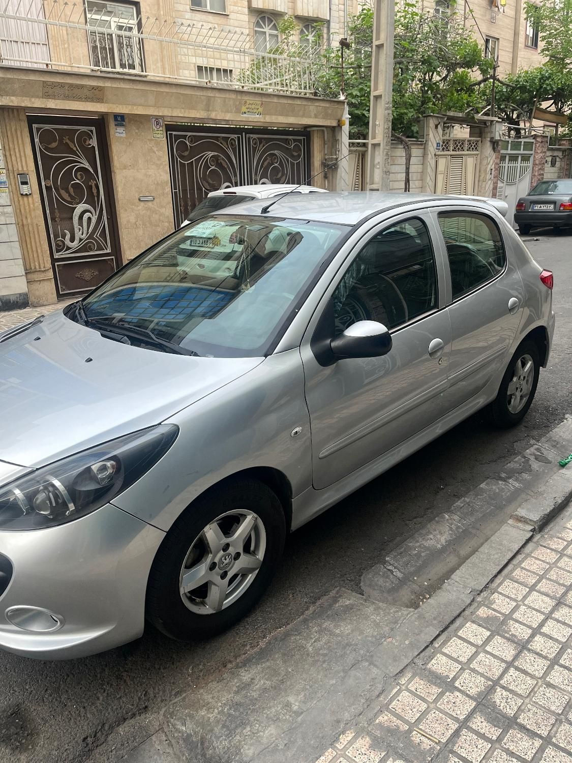 پژو 207 اتوماتیک - 1390