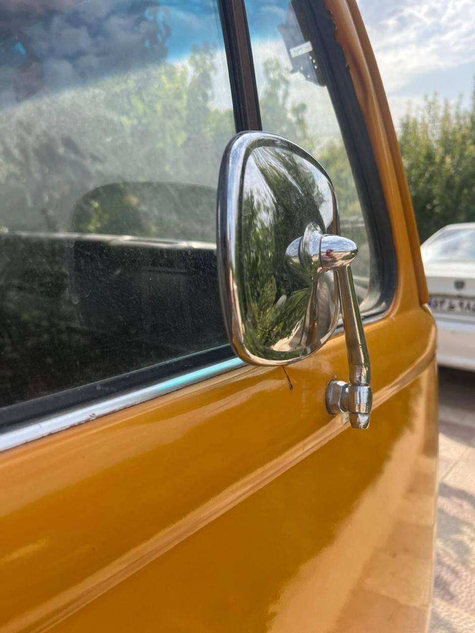 فولکس ون T2 - 1990