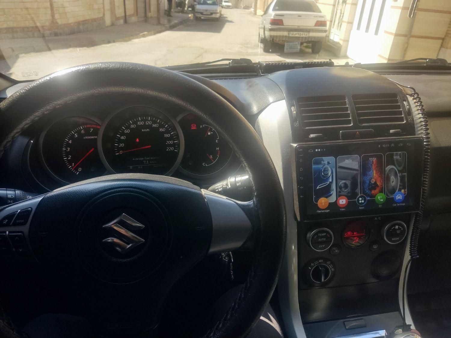سوزوکی ویتارا ایران خودرو 2400 دنده‌ای - 1389