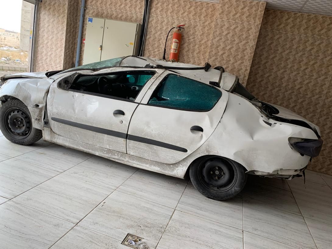 پژو ۲۰۶ صندوق دار v8 - 1396