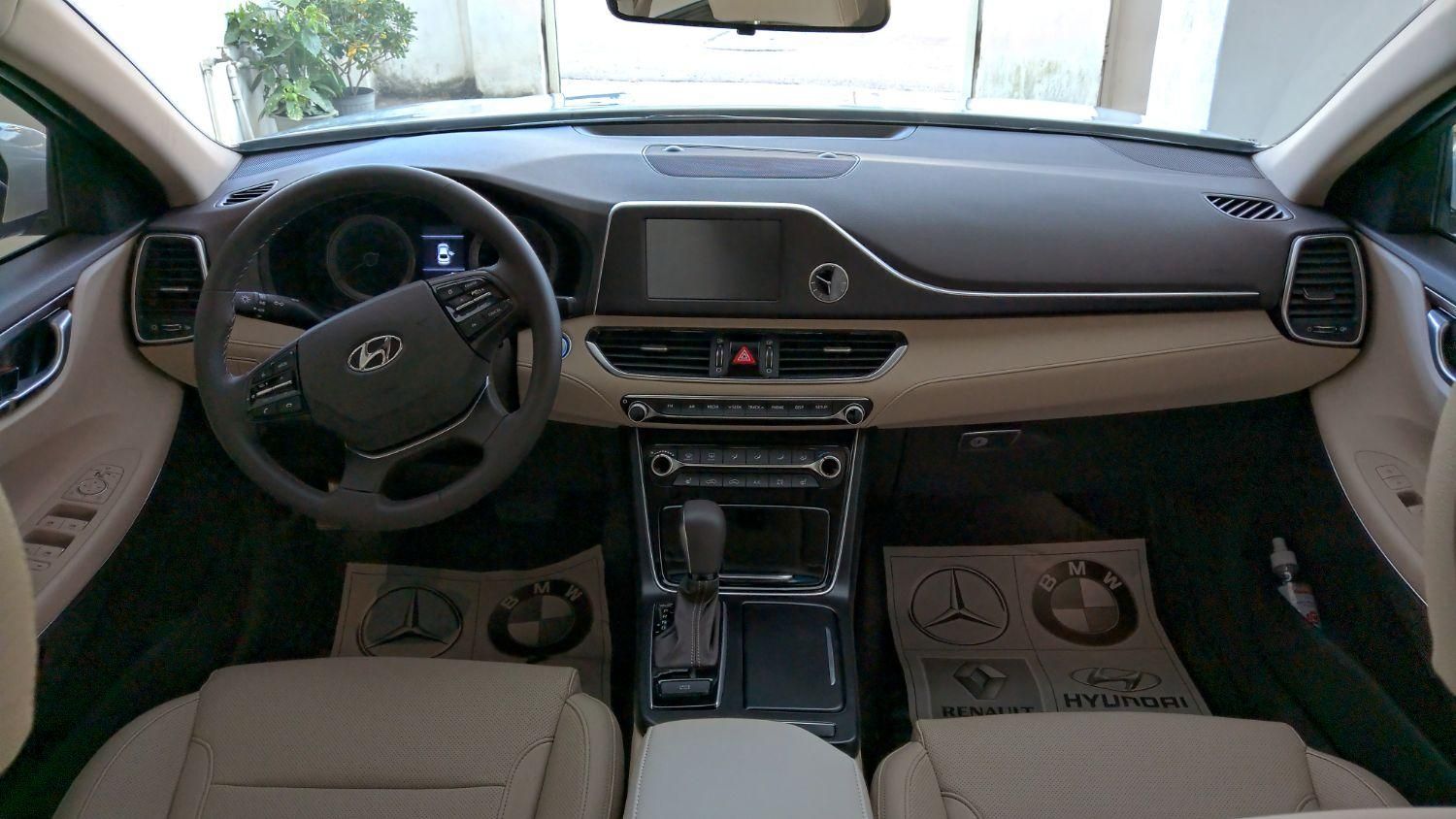 هیوندای آزرا (گرنجور) 3300cc - 2018