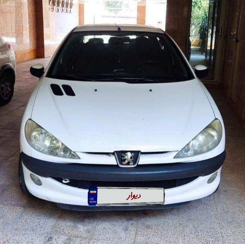 پژو ۲۰۶ صندوق دار v8 - 1395