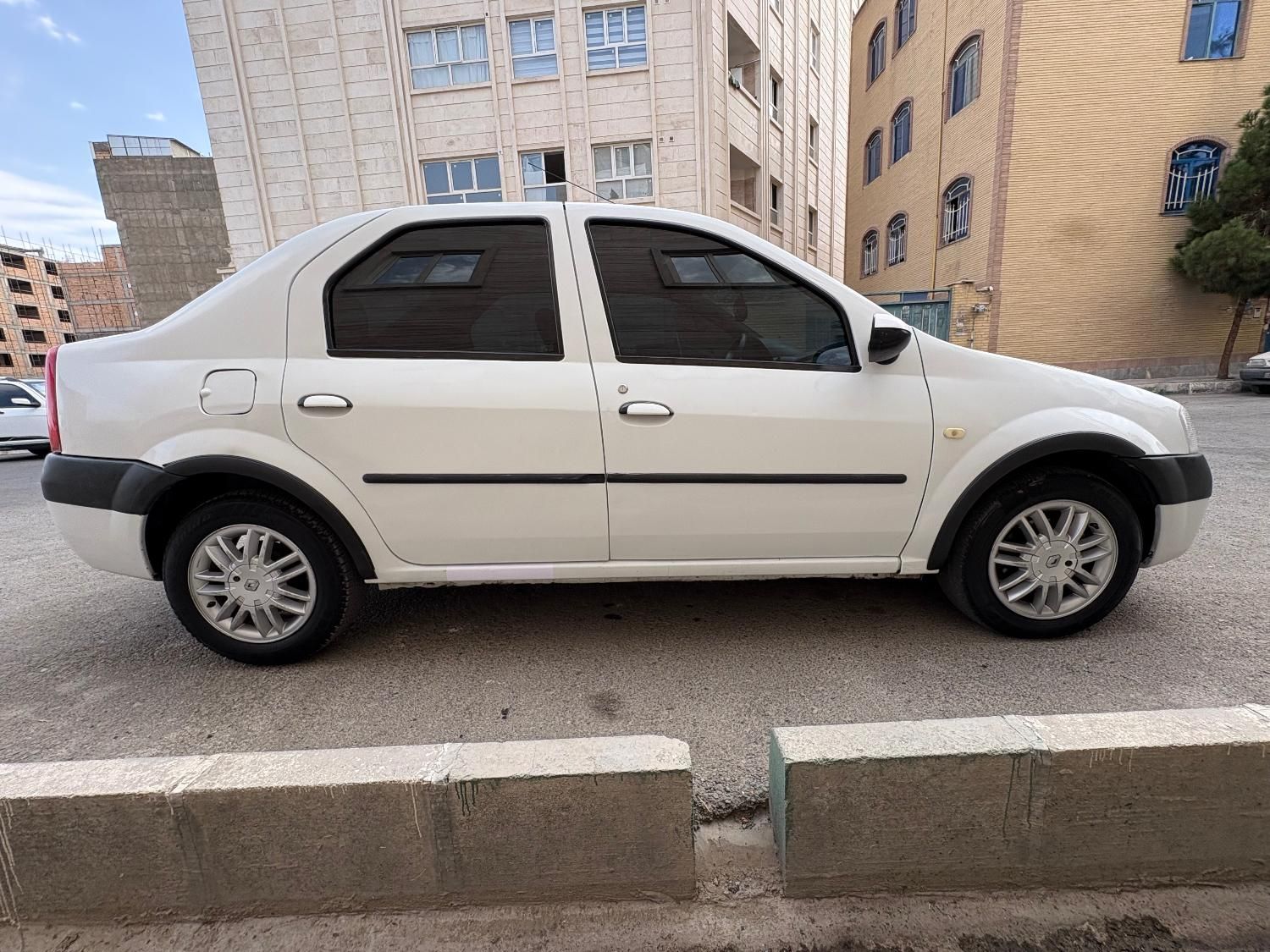 رنو تندر 90 E2 - 1396