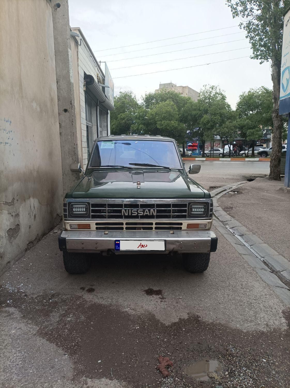 نیسان پاترول دو درب دنده‌ای - 1999