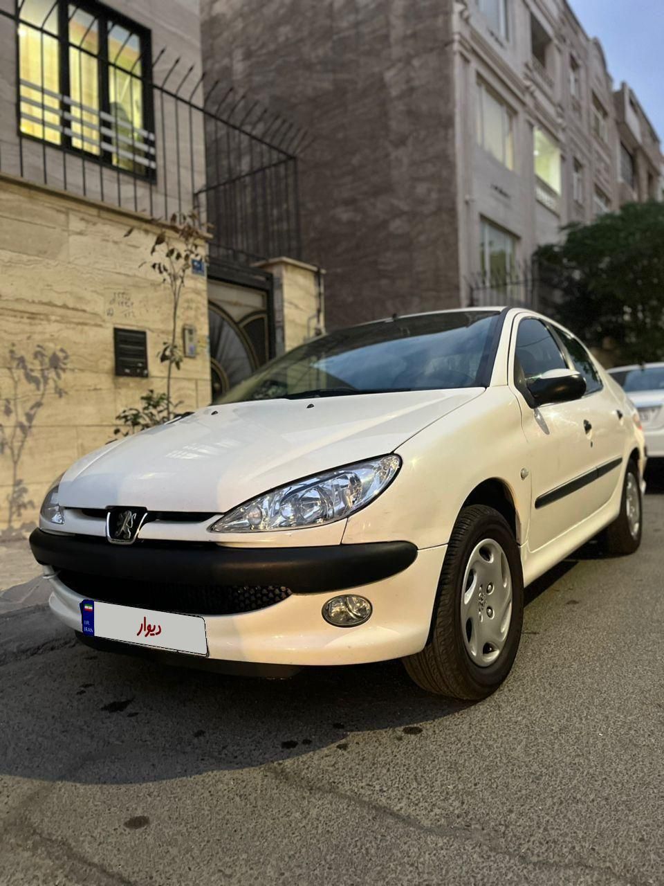 پژو ۲۰۶ صندوق دار v8 - 1390
